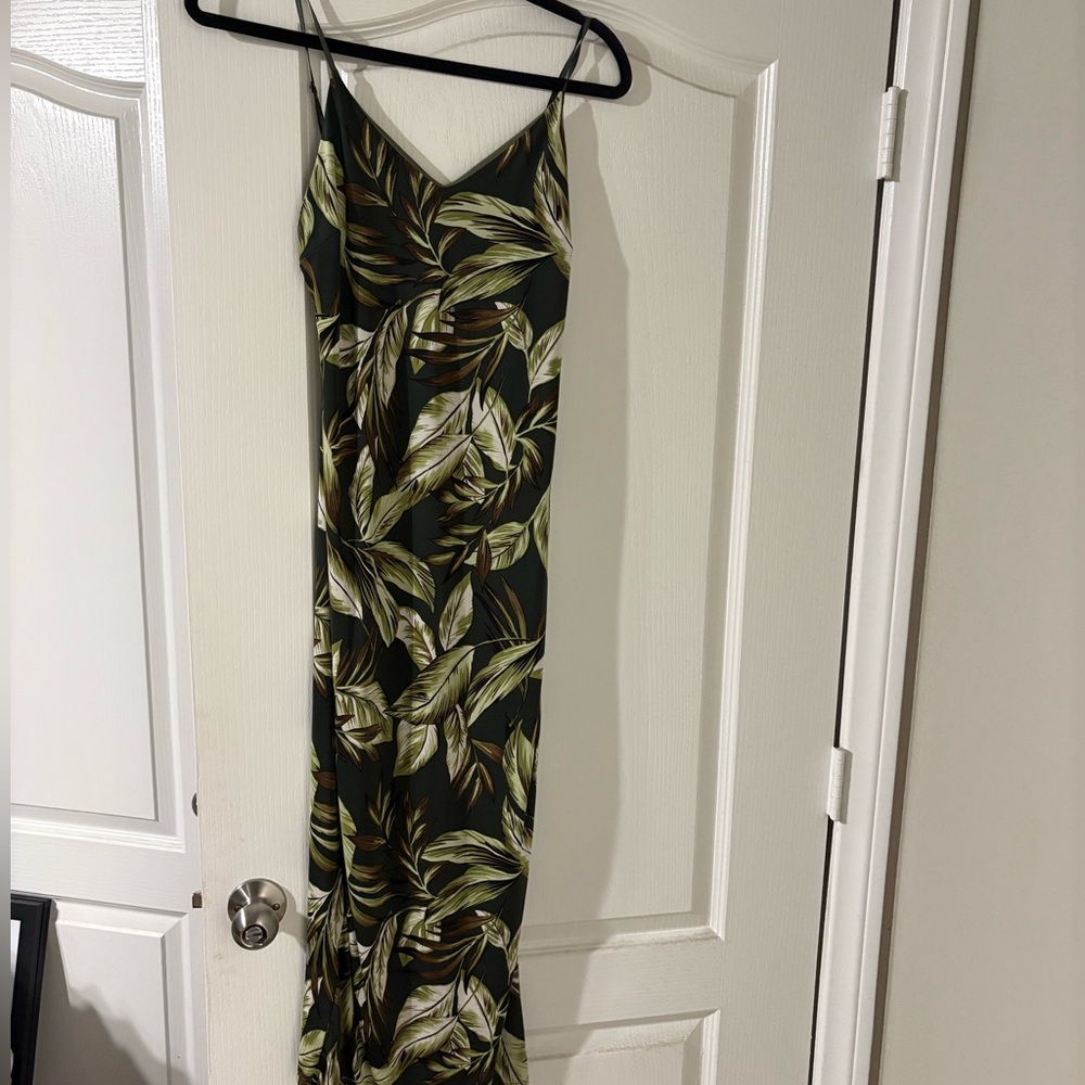 Leaf Print Maxi Dress